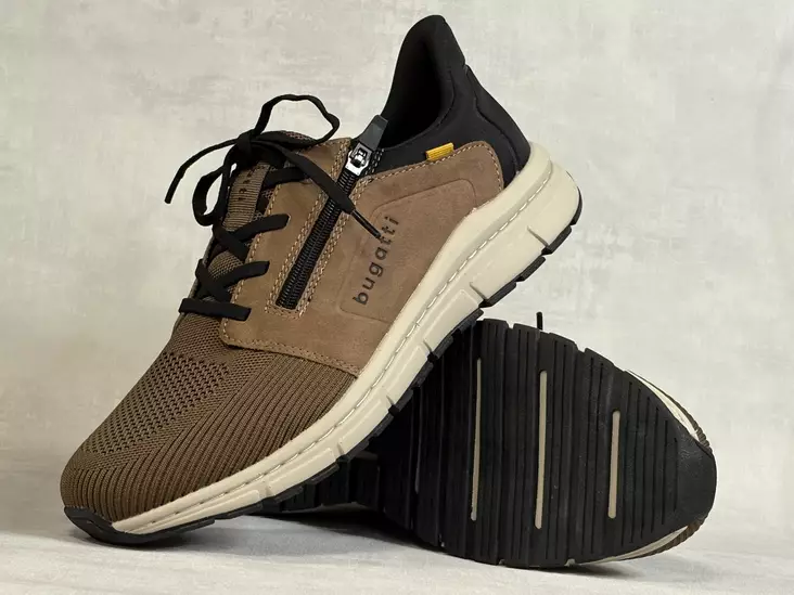 Bugatti AOS05 kävelykengät - Miesten lenkkarit - 332056950 - 1