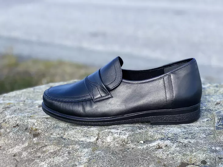 Klaani musta mokkasiini - Miesten mokkasiinit - 9900 - 1