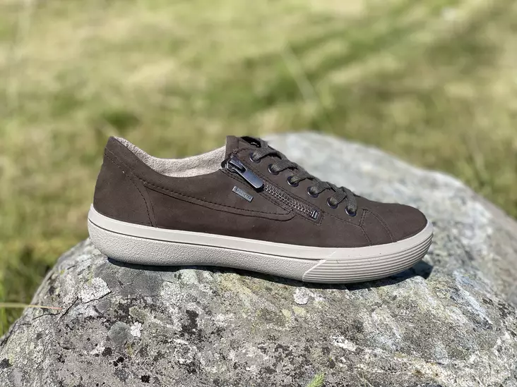 Legero tummanharmaa GoreTex citylenkkari - Naisten nauhalliset kävelykengät - 0001552800 - 1