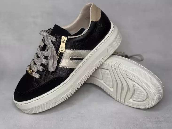 Rieker M1912-00 kävelykengät - Naisten matalavartiset tennarit - M191200 - 1