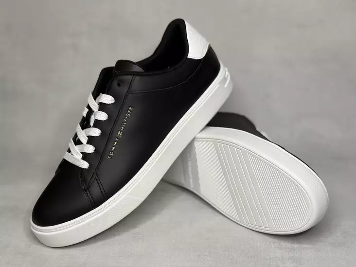 Tommy Hilfiger Essential Court Sneaker - Naisten matalavartiset tennarit - FW08320 - 1