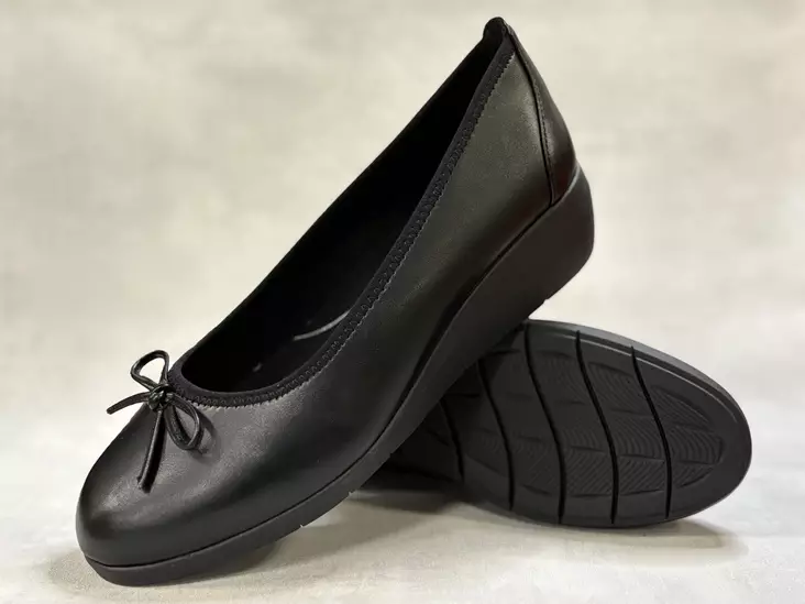 Jana H 22162-43 001 kiilakorkokenkä - Remmilliset korkokengät - 2216243001 - 1