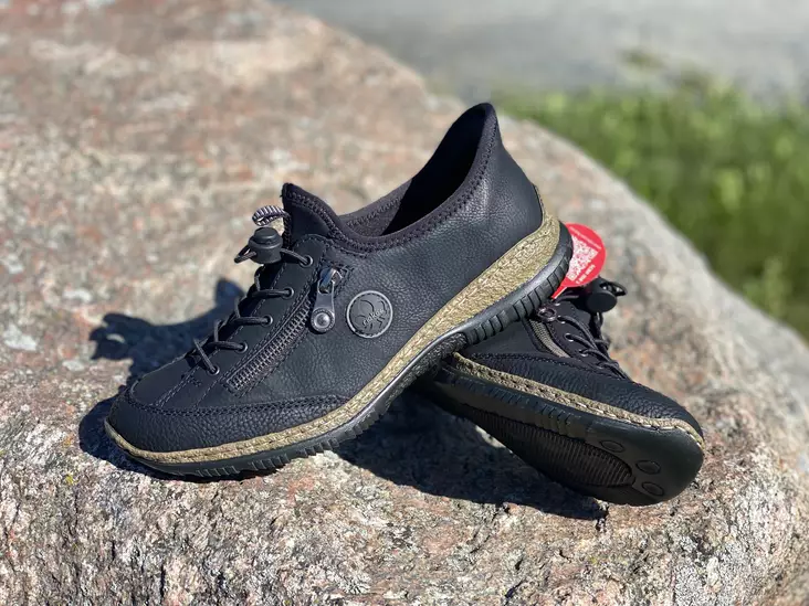 Rieker N3267-01 kävelykengät - Naisten matalavartiset tennarit - N326701 - 1