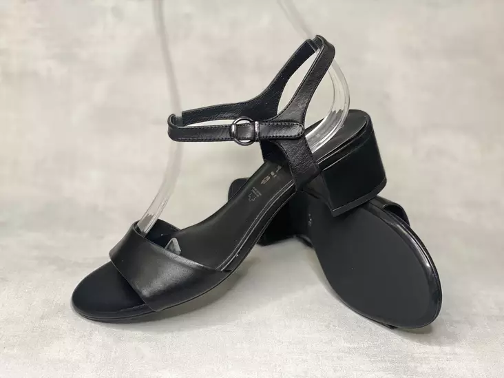 Tamaris 28250-42 001 sandaali - Naisten juhlasandaalit - 2825042001 - 1