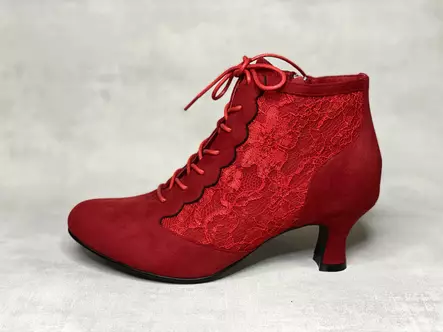 Chantana RED nilkkuri pitsisivulla - Remmilliset korkokengät - 95242 - 2