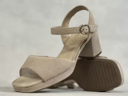 Tamaris Comfort H 88309-42 402 sandaali - Naisten matalavartiset tennarit - 8830942402 - 1