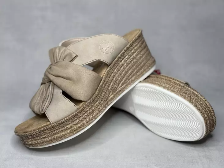 Rieker 68789-62 kiilasandaali - Naisten arkisandaalit - 6878962 - 1