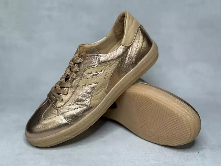 Andrea Conti RC nahkatennari - Naisten korkeavartiset tennarit - 671511662 - 1