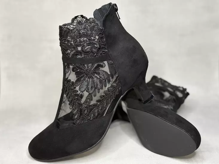 Chantana BM nilkkuri pitsisivulla - Remmilliset korkokengät - 64192242 - 1