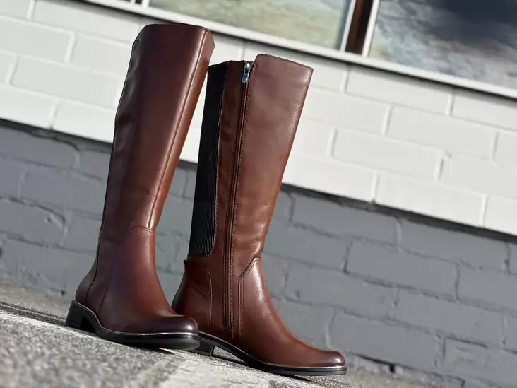 Caprice 25523-41 313 nahkasaapas - Naisten klassiset saappaat - 2552341313 - 2