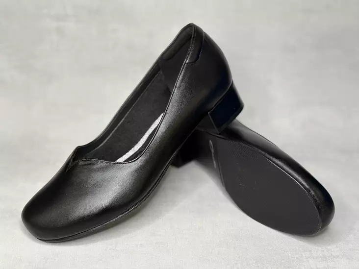 Chantana 615 nahkainen avokas halkiolla - Remmilliset korkokengät - 61502203 - 1