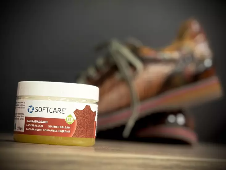 Softcare nahkabalsami 120ml - Kenkien hoito-tuotteet - 712473 - 1