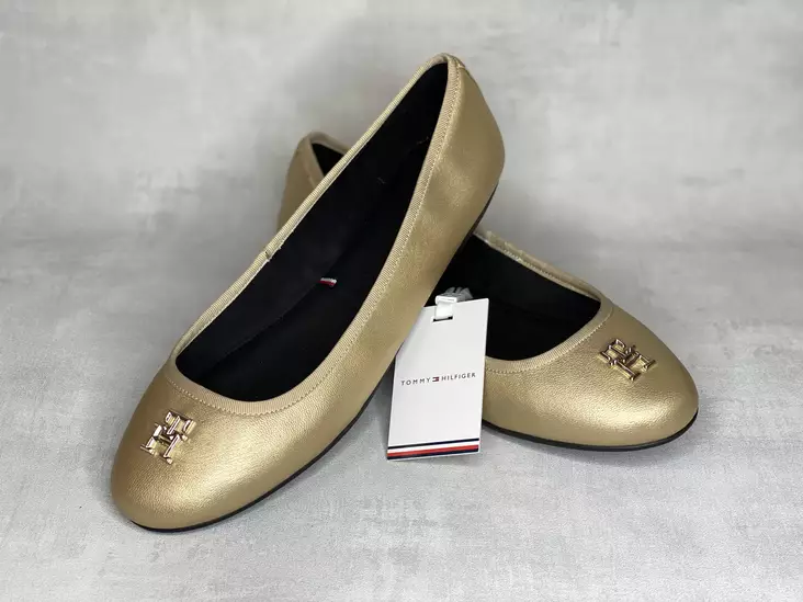 Tommy Hilfiger Round TH Ballerina Golden - Ballerinat - FW07133 - 1