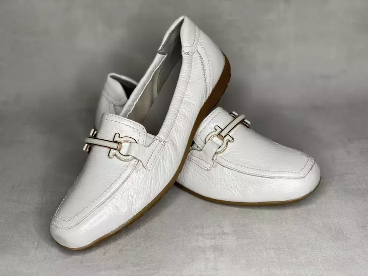 Caprice 24654-42 105 kävelykenkä - Naisten nauhattomat kävelykengät - 2465420105 - 1