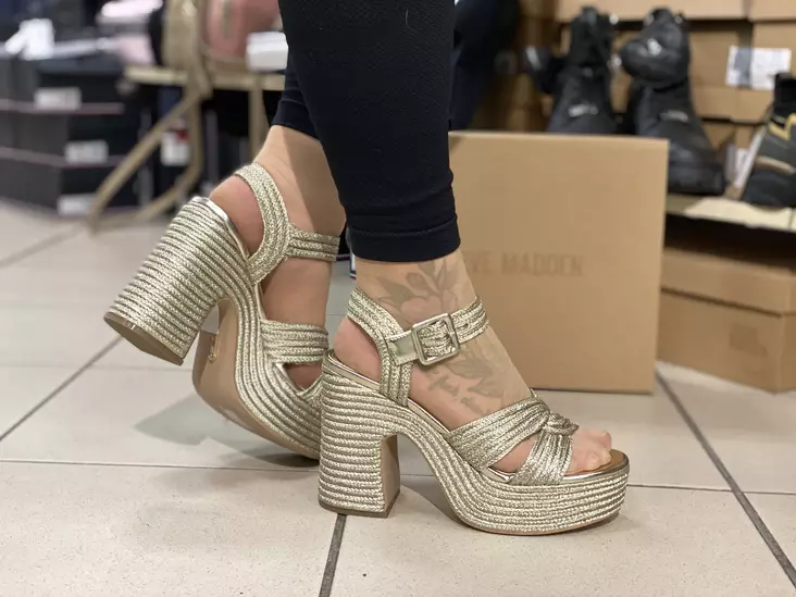 Steve Madden Carisma sandaalit - Remmilliset korkokengät - 02002045 - 1