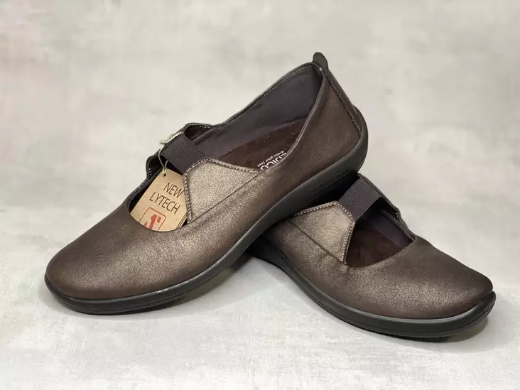 Arcopedico J68 kävelykengät Itatiaia - Naisten nauhattomat kävelykengät - J684606 - 1