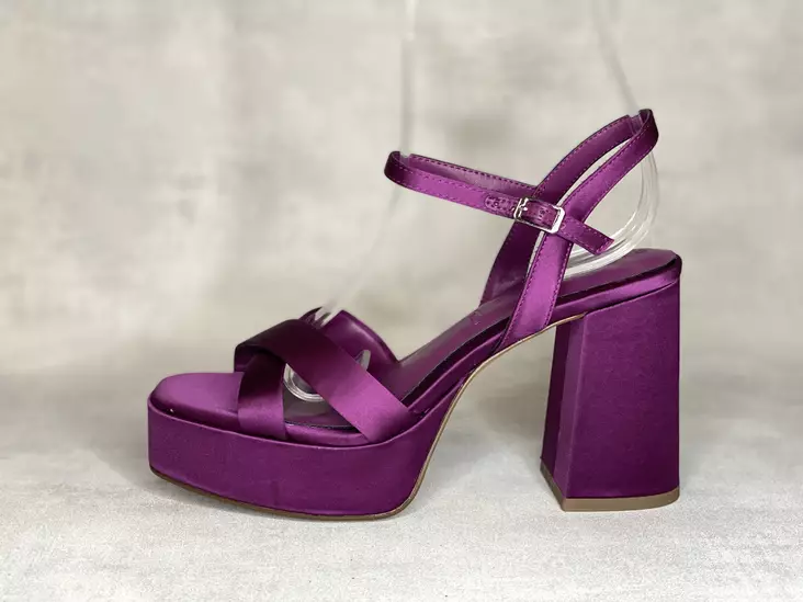 Tamaris 28050-42 560 remmisandaali - Naisten arkisandaalit - 280504256 - 1