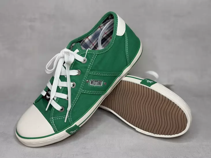 Mustang 1099-310-7 tennarit - Naisten matalavartiset tennarit - 10993107 - 1