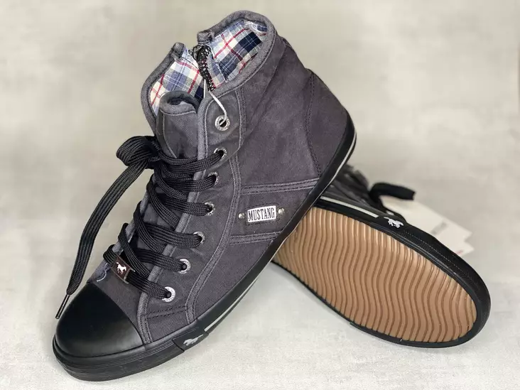 Mustang 1099-506-259 tennari - Naisten korkeavartiset tennarit - 1099506259 - 1