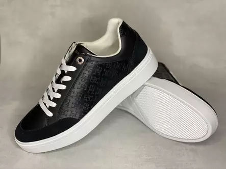 Tommy Hilfiger Court Sneaker Monogram - Naisten matalavartiset tennarit - FW07812B - 1