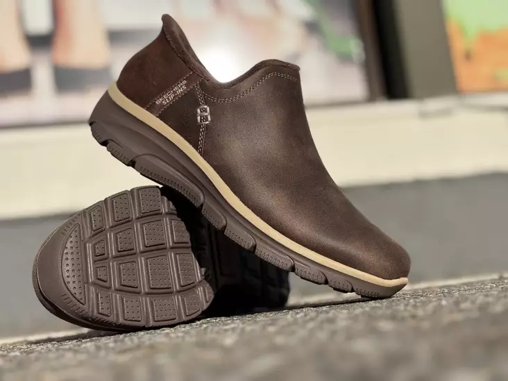 Skechers 167872BCHOC Easy Going - Naisten nauhattomat kävelykengät - 167872CHOC - 1