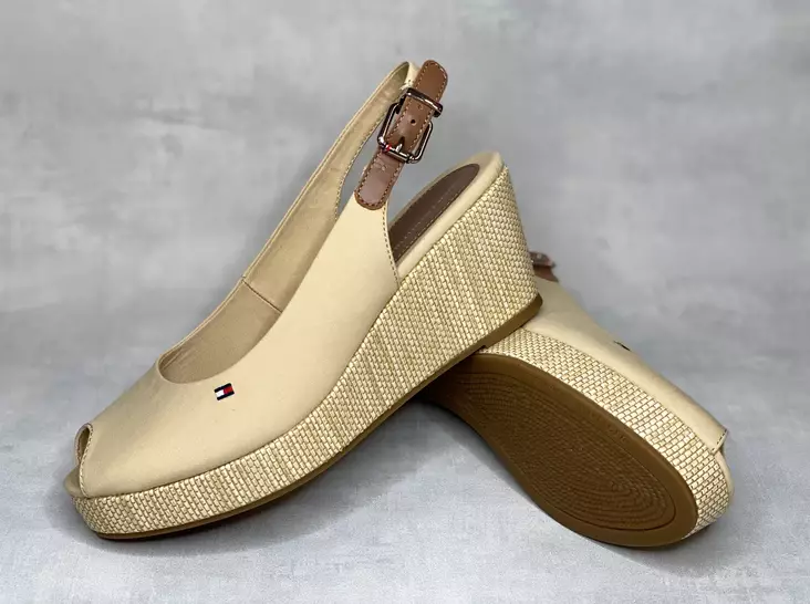 Tommy Hilfiger AC Iconic Elba Sling Back - Kiilakorkokengät - FW04788AC - 1