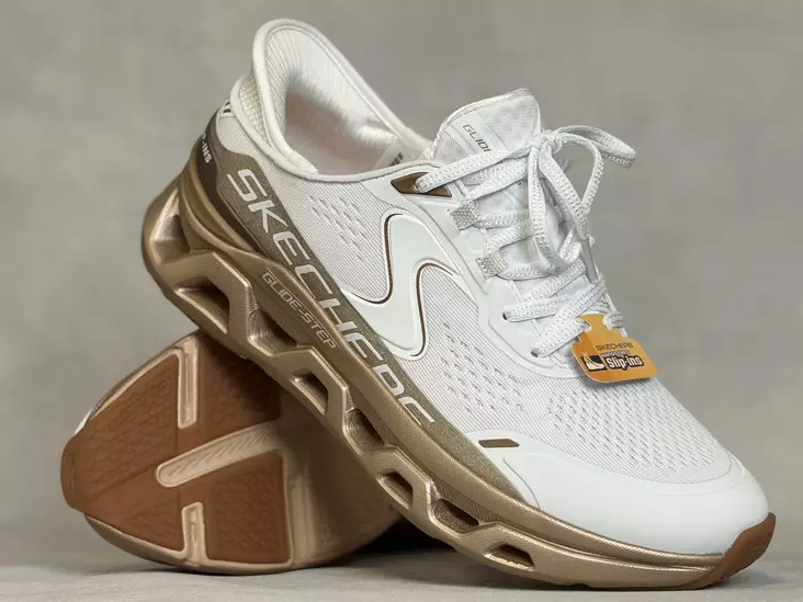 Skechers 150514/WGD Glide-Step - Naisten matalavartiset tennarit - 150514WGD - 1