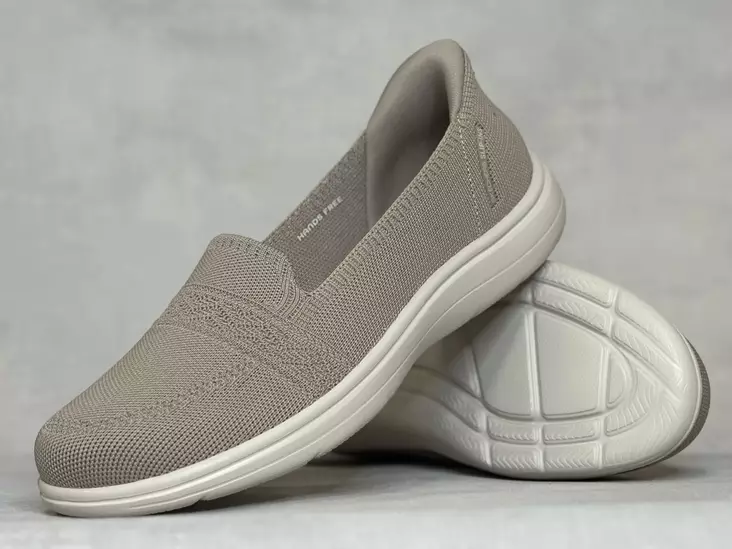 Skechers 138435/TPE On The Go Sloane - Naisten lenkkitossut ja urheilukengät - 138435TPE - 1