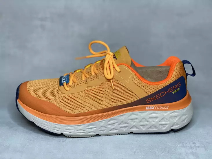 Skechers 220351ORG Max Cushioning Delta - Miesten lenkkarit - 220351ORG - 1