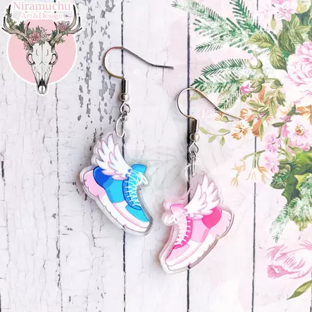 Queen of Heels - siivekäs tennari - Korut - GOHhigh - 1