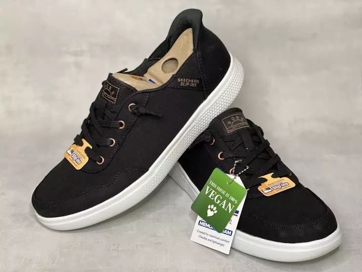 Skechers 114815BLK Skipper Slip-ins - Naisten lenkkitossut ja urheilukengät - 114815BLK - 1