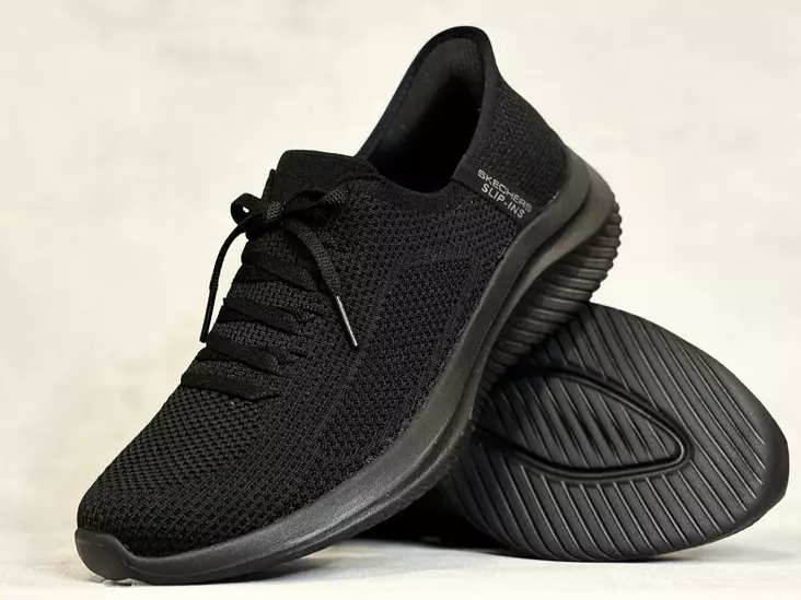 Skechers 150457BBK Ultra Flex 3.0 - Naisten matalavartiset tennarit - 150457BBK - 1