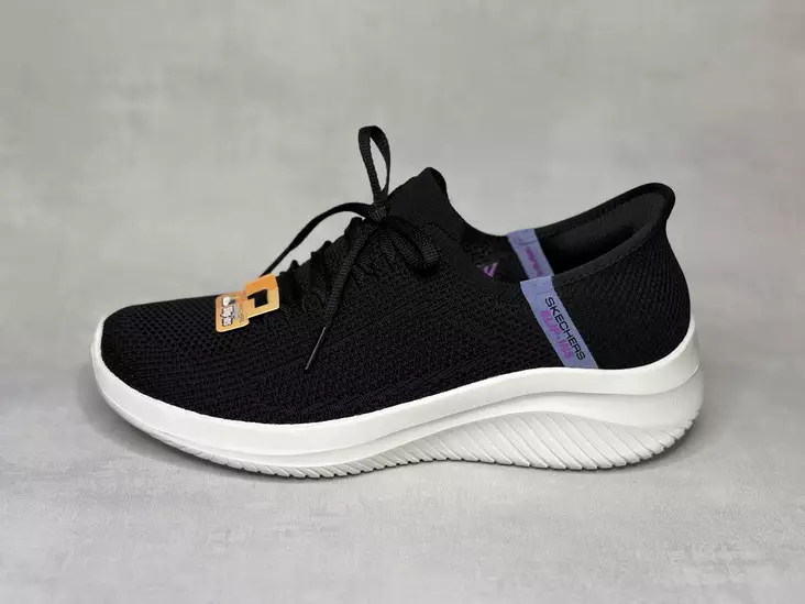 Skechers 150457BLK Ultra Flex 3.0 - Naisten matalavartiset tennarit - 150457BLK - 1