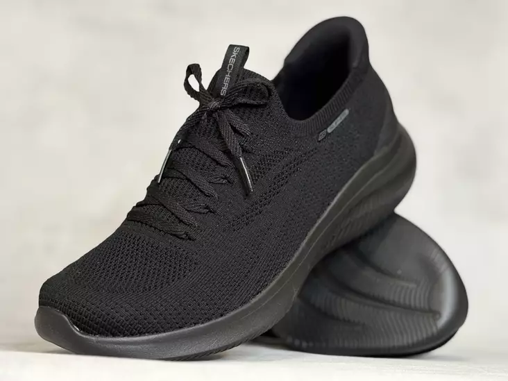 Skechers 150801/BBK Ultra Flex 4.0 - Naisten matalavartiset tennarit - 150801BBK - 1