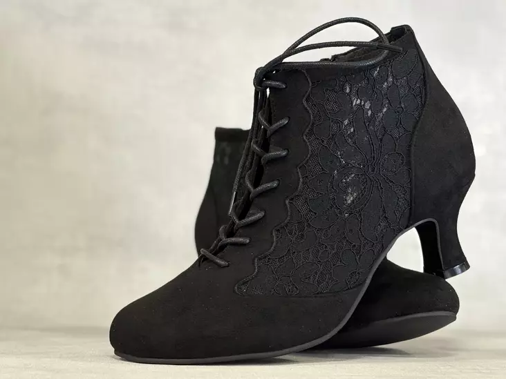 Chantana 26182 nilkkuri pitsisivuilla - Remmilliset korkokengät - 26182M - 1