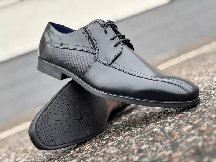 Bugatti 19606 M nahkainen puolikenkä - Miesten nauhalliset juhlakengät - 196061000M - 1