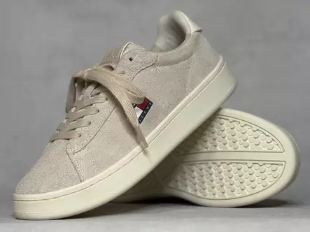 Tommy Jeans Archive ´98 Suede - Naisten matalavartiset tennarit - EN02985AES - 1