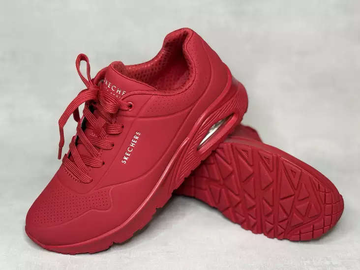 Skechers 73690RDS Uno Stand On Air - Naisten matalavartiset tennarit - 73690RDS - 1