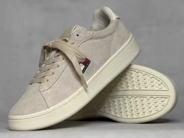 Tommy Jeans Archive ´98 Suede - Naisten matalavartiset tennarit - EN02985AES - 1