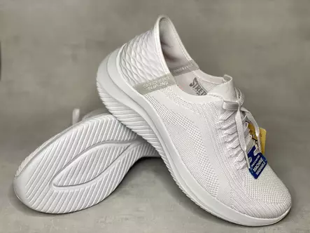 Skechers 149710WHT Slip-ins lenkkari - Naisten matalavartiset tennarit - 149710WHT - 1