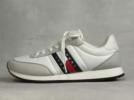 Tommy Jeans Classic Runner V kävelykenk - Miesten matalavartiset tennarit - 01709V - 2