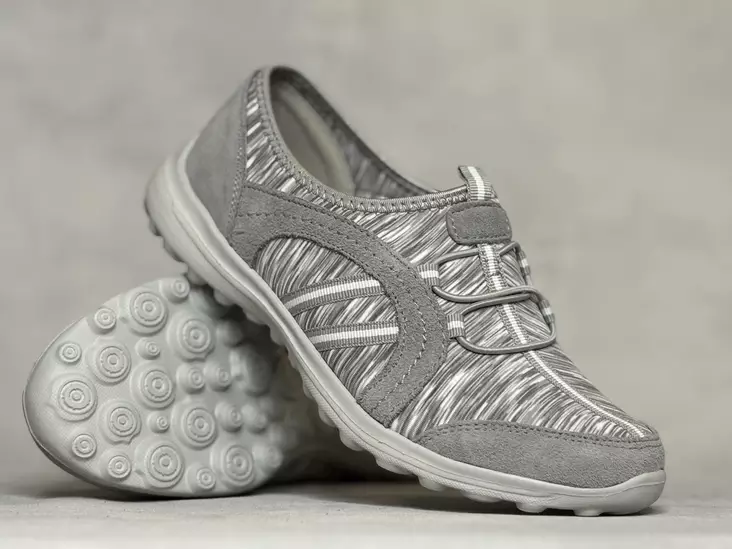 Natura Harmaa Silky pehmotossu - Naisten matalavartiset tennarit - Silkyv - 1