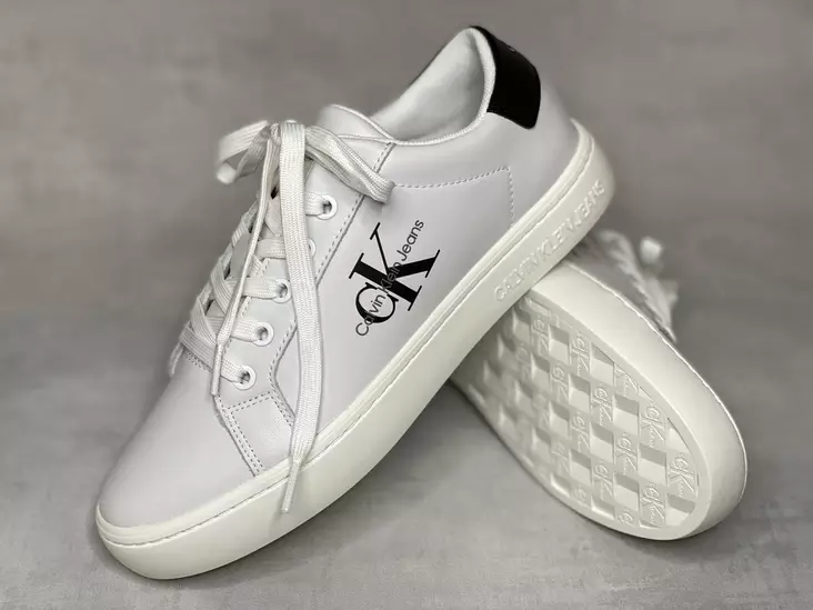 Calvin Klein Jeans - Classic Cupsole - Naisten matalavartiset tennarit - W01269W - 1